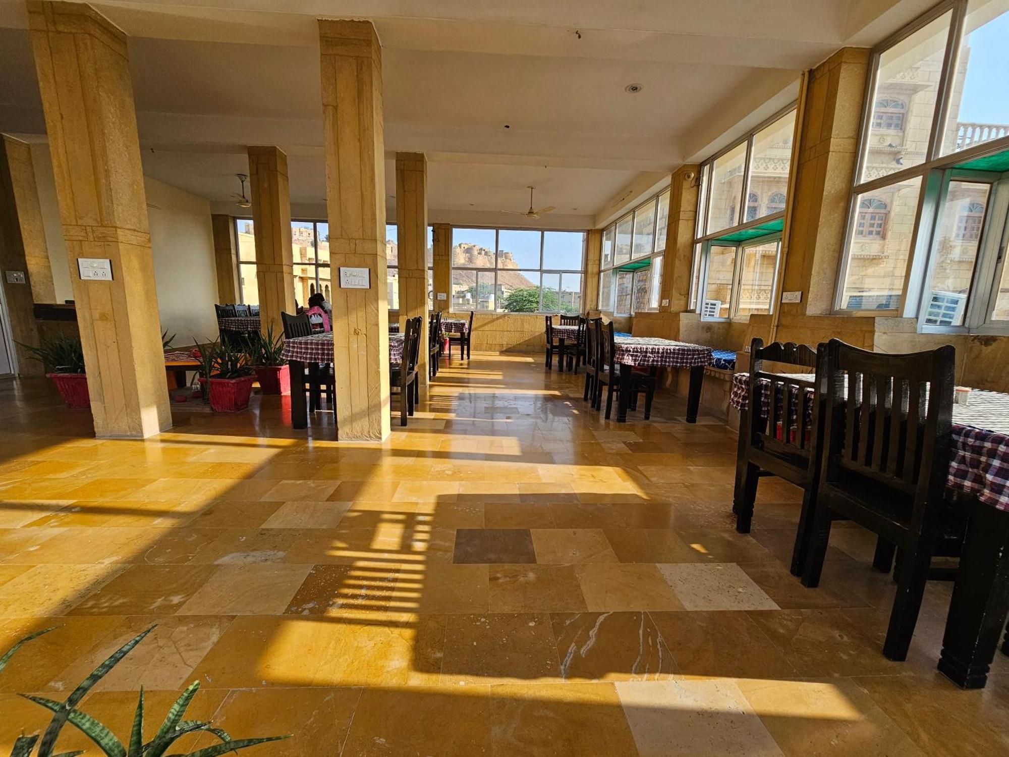 Hotel Royal Haveli Dzsaiszalmer Kültér fotó