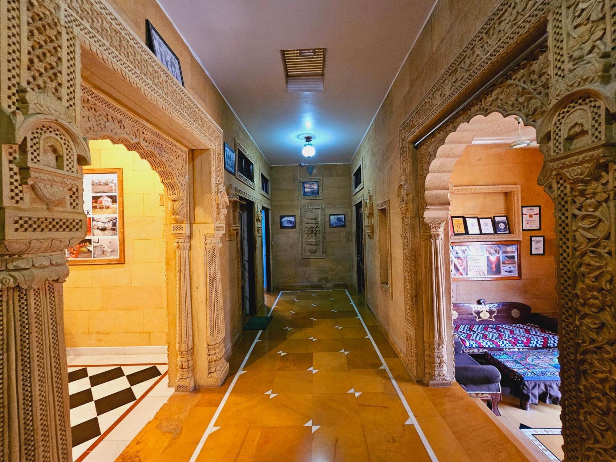 Hotel Royal Haveli Dzsaiszalmer Kültér fotó