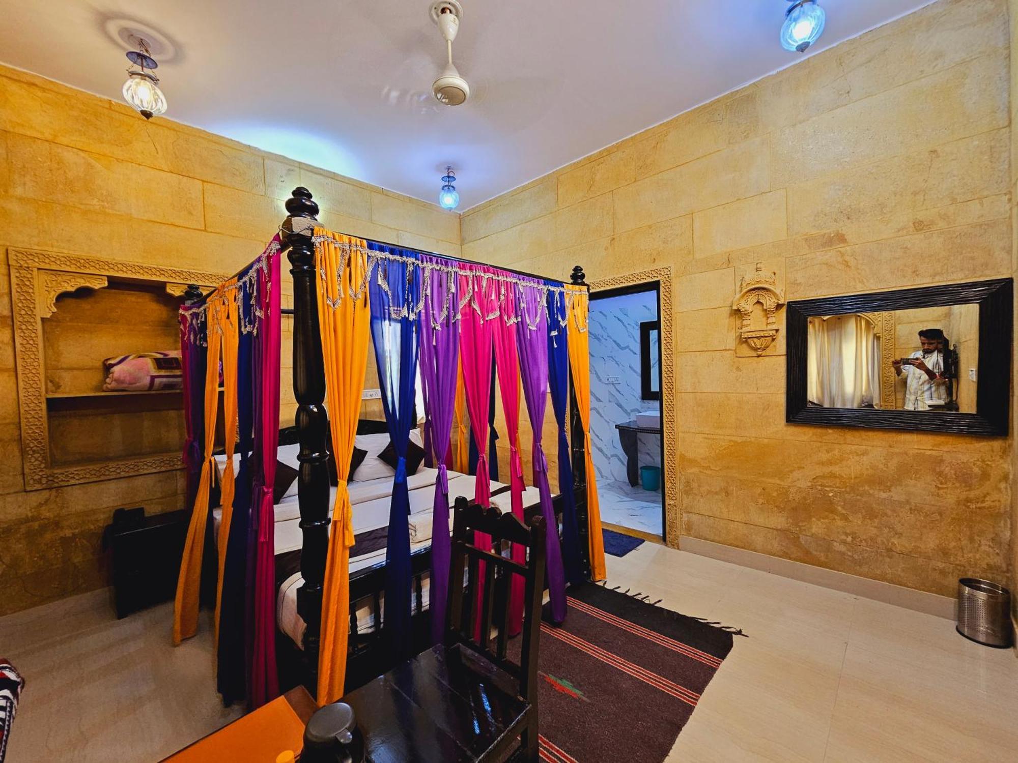 Hotel Royal Haveli Dzsaiszalmer Kültér fotó