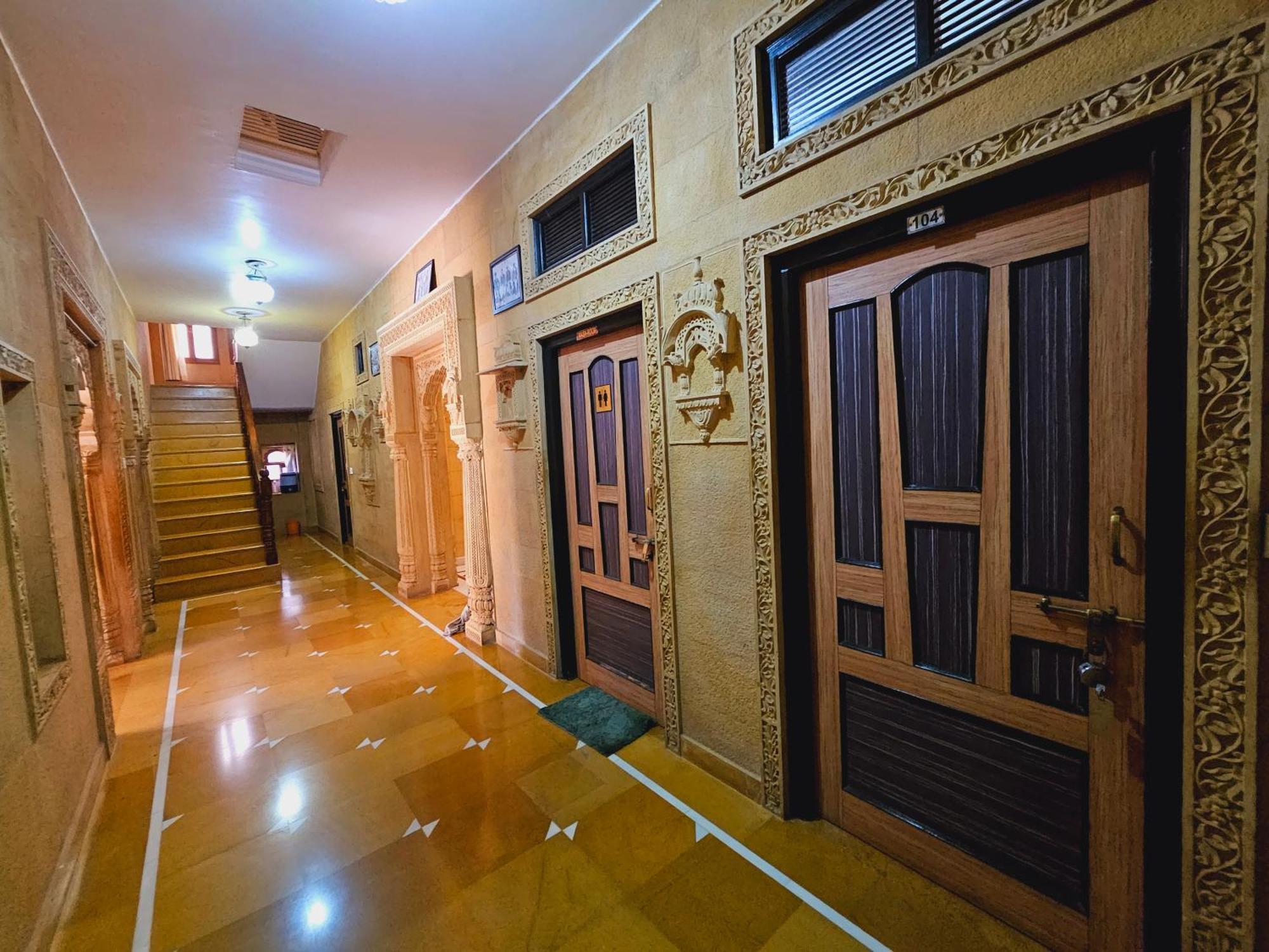 Hotel Royal Haveli Dzsaiszalmer Kültér fotó