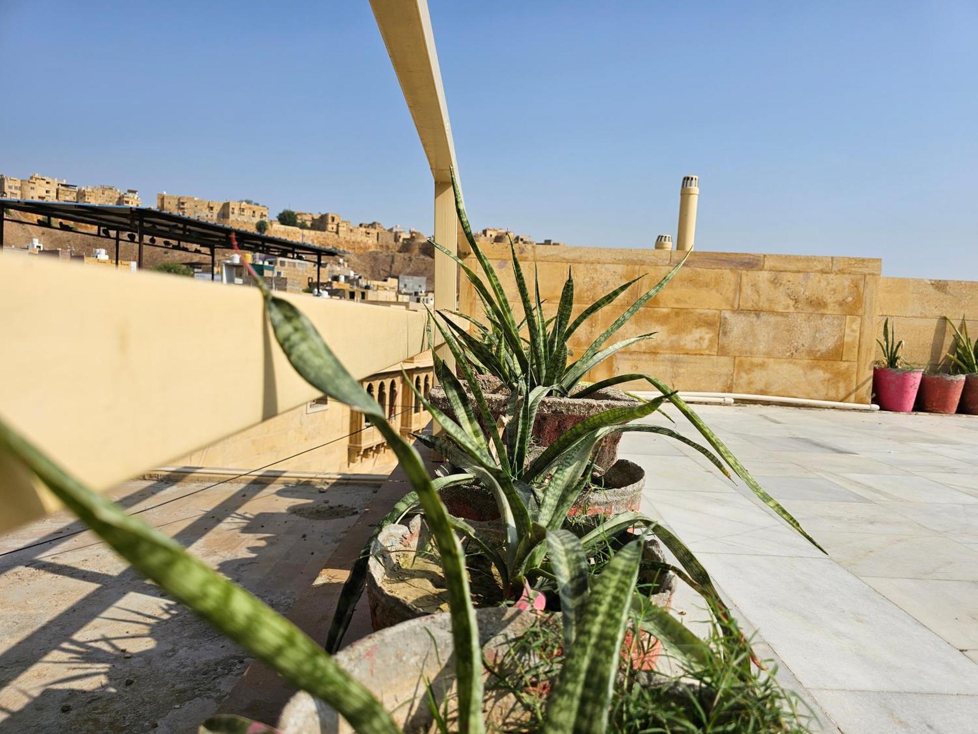 Hotel Royal Haveli Dzsaiszalmer Kültér fotó
